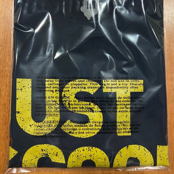 Halo Top Just Scoop It uni tee - Picture 6 of 6